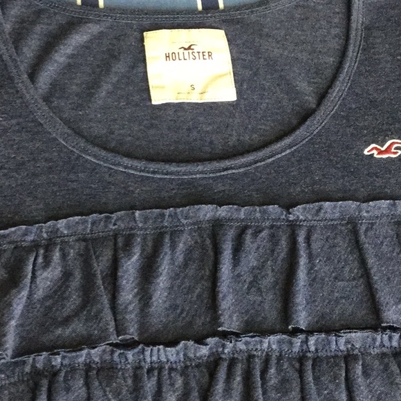 Hollister dark blue ruffled tee - Picture 3 of 3